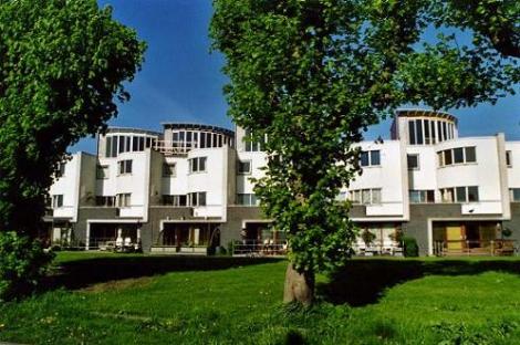 Geplaatst op 2 april 2008  d