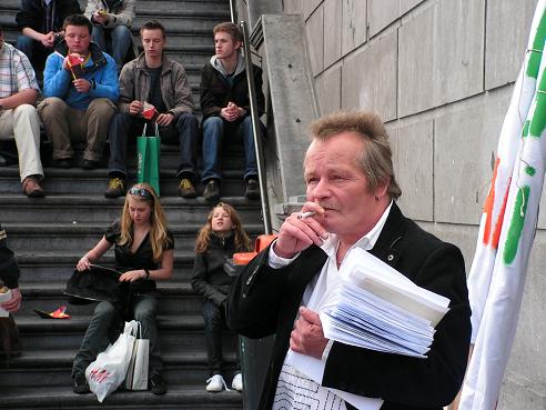 KONICA MINOLTA DIGITAL CAMERA