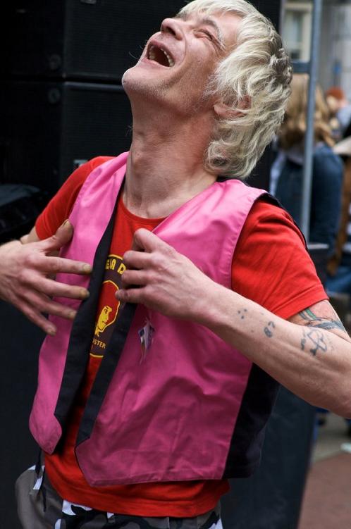 Geplaatst op 2 mei 2008 vreugdevol