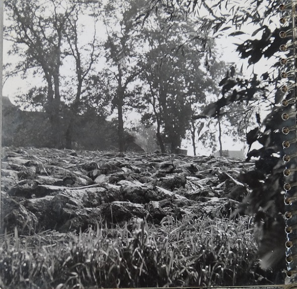 zzz 032 vette klei, geploegd.