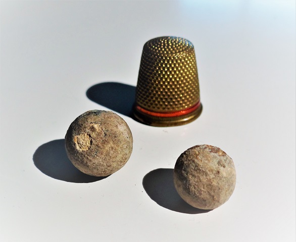 twee-musketkogels-ca-2003-bij-loopgraaf-bommen-berend-meeuwerderweg